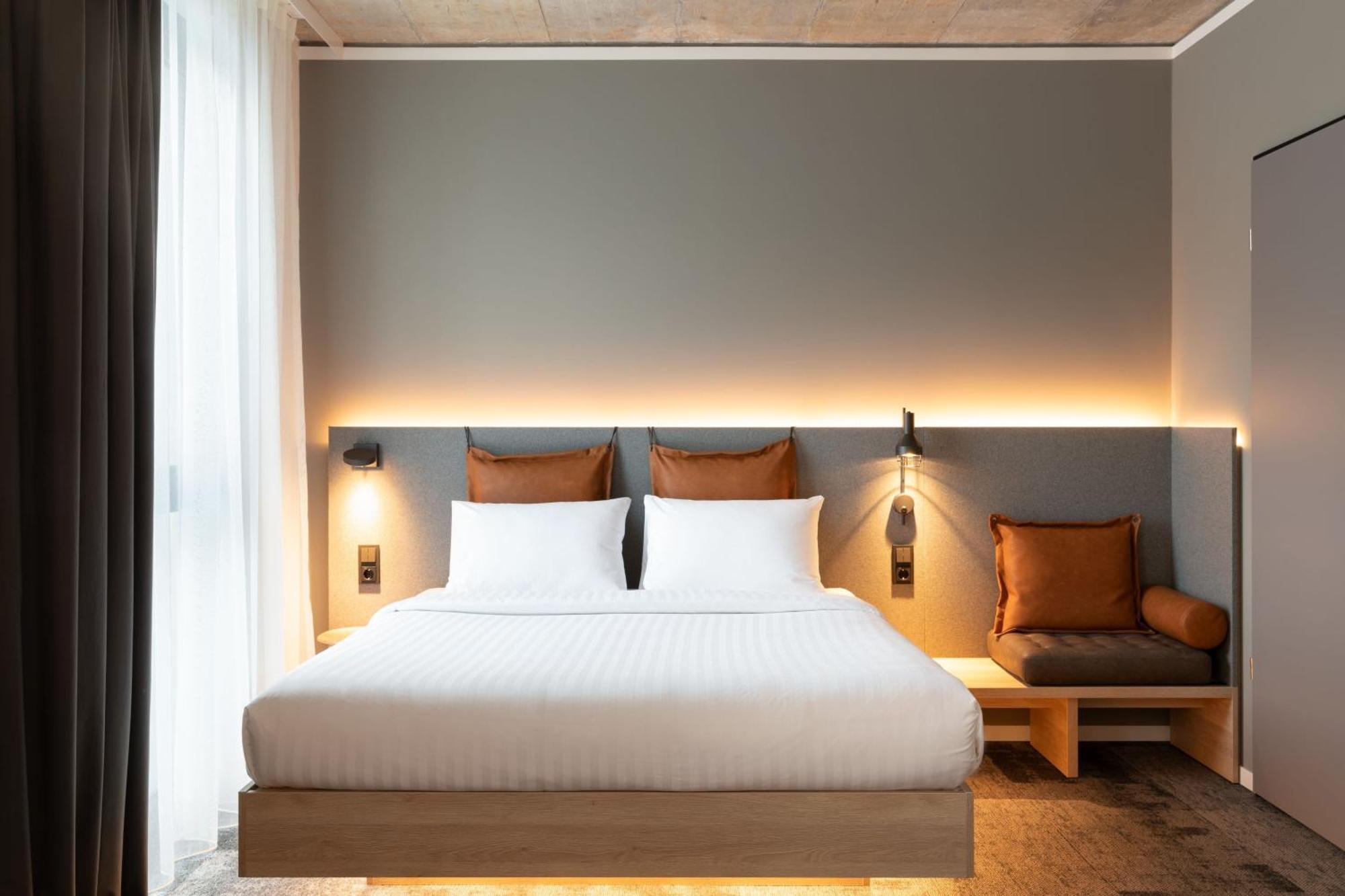 Moxy Outletcity Metzingen Metzingen  Bagian luar foto