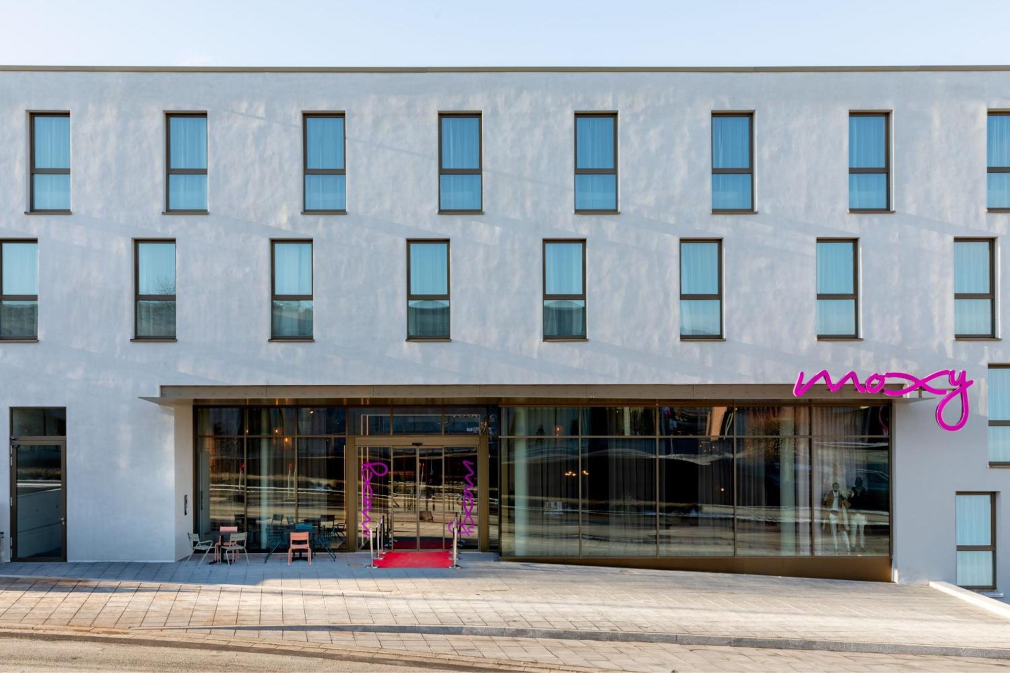 Moxy Outletcity Metzingen Metzingen  Bagian luar foto