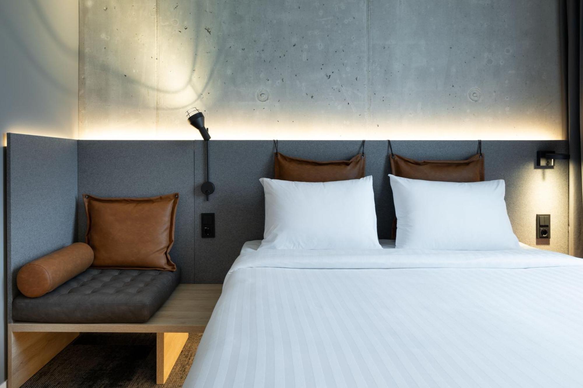 Moxy Outletcity Metzingen Metzingen  Bagian luar foto