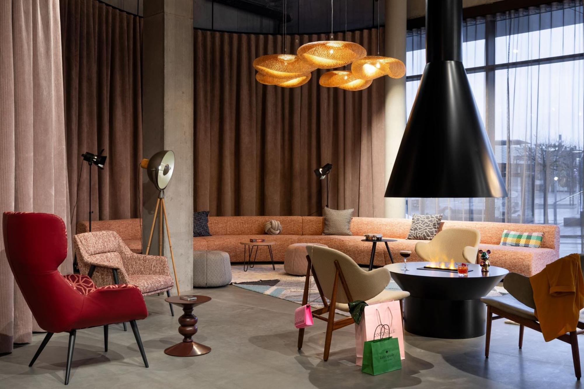 Moxy Outletcity Metzingen Metzingen  Bagian luar foto