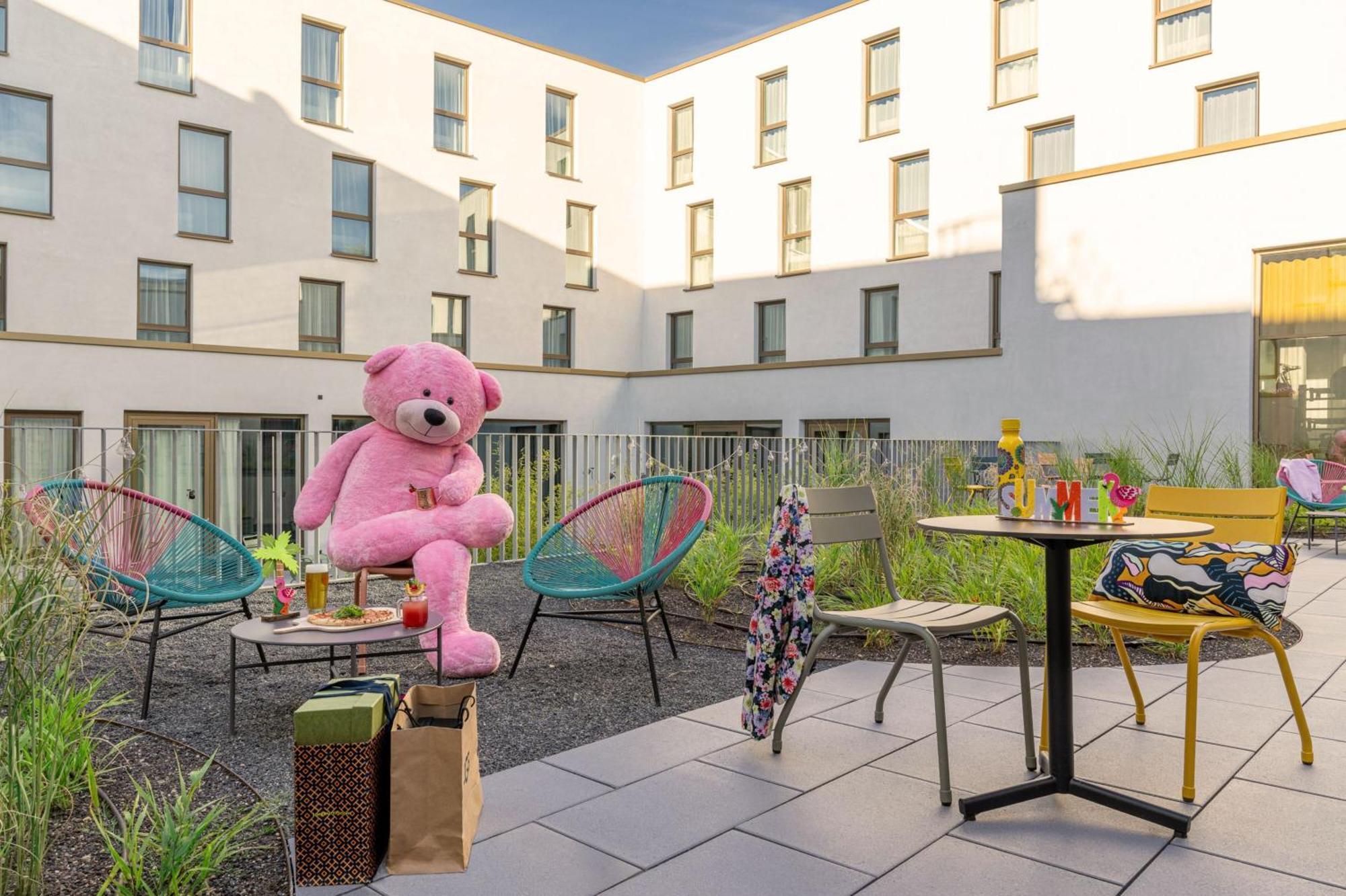 Moxy Outletcity Metzingen Metzingen  Bagian luar foto