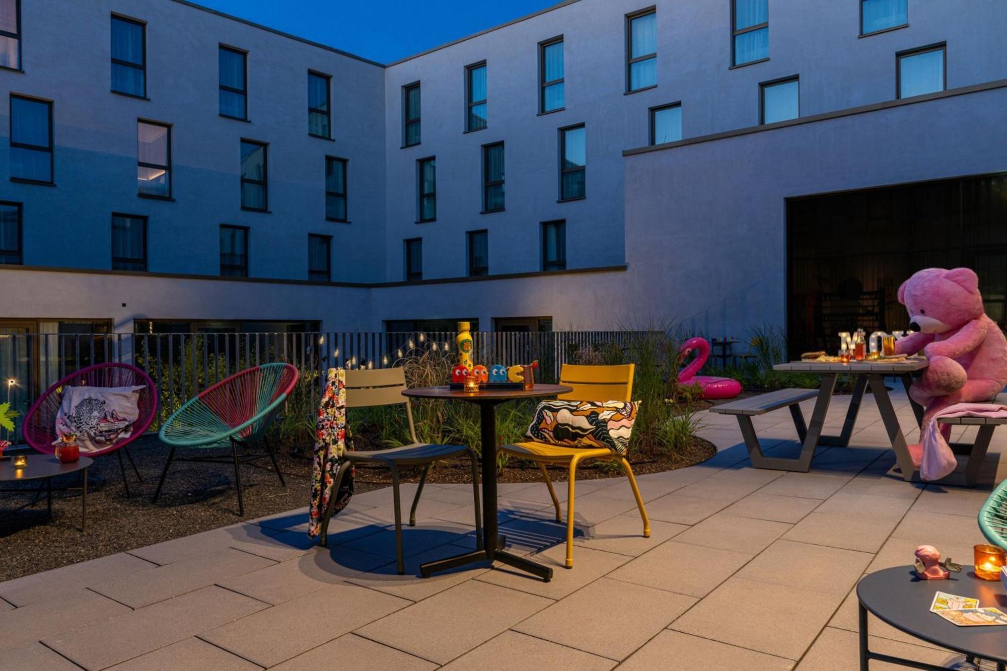 Moxy Outletcity Metzingen Metzingen  Bagian luar foto